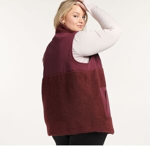FLX  boucle mixed media maroon vest 1x new nwt